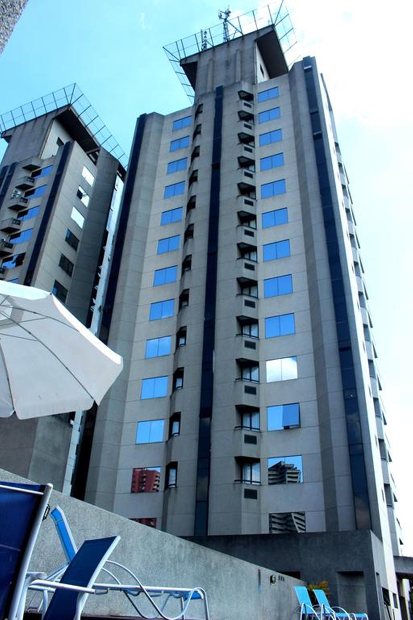 Aparthotel Twin Towers Сан-Бернарду-ду-Кампу Екстер'єр фото