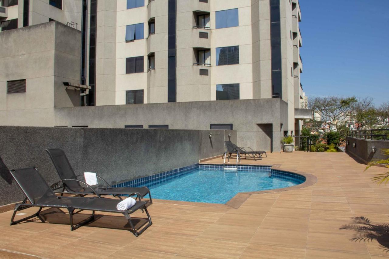 Aparthotel Twin Towers Сан-Бернарду-ду-Кампу Екстер'єр фото