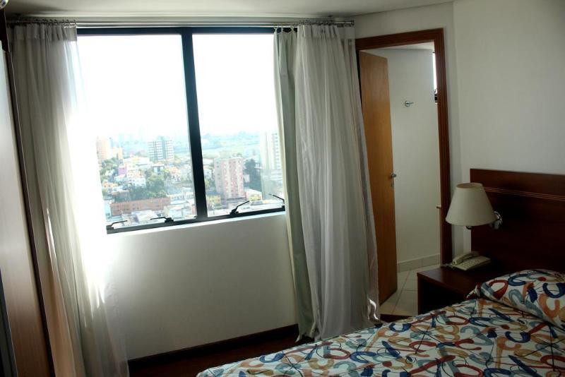 Aparthotel Twin Towers Сан-Бернарду-ду-Кампу Екстер'єр фото